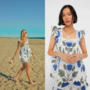 New Juliet Dunn White and Klein Blue Baby Doll Floral Scalloped Top 2 = U.S. 4-6